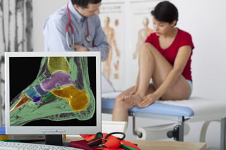 orthopedist-consultation-ankle-arthroscopy