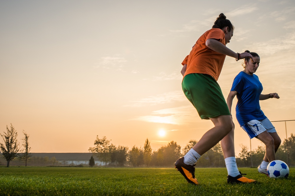 ACL-injuries-women-playing-soccer